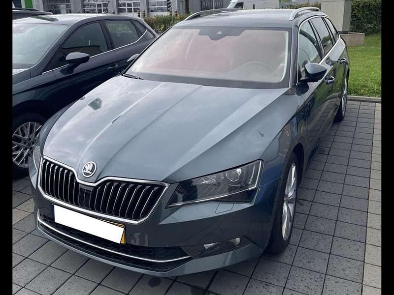Quarzgrau metallic Gebraucht 2016 Skoda Superb Style Kombi | 10.999 € (Fairer Preis) - Bild 1/4