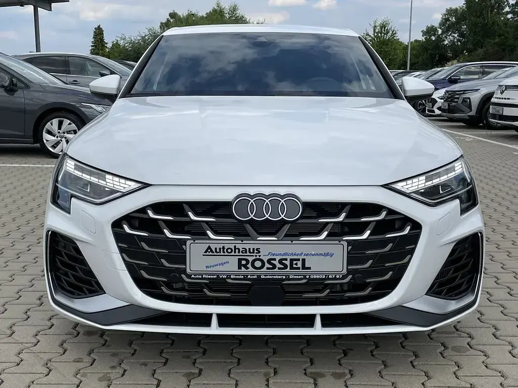 Neu Audi S3 Sport 333 PS (244 kW) 2026 Arkonaweiß Limousine