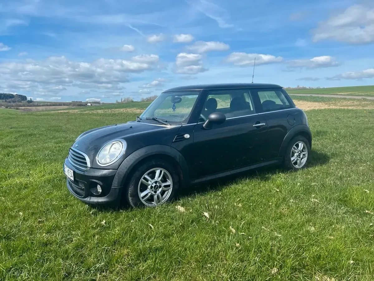 Używany Mini Cooper 75 KM (55 kW) 2012 Czarny Hatchback