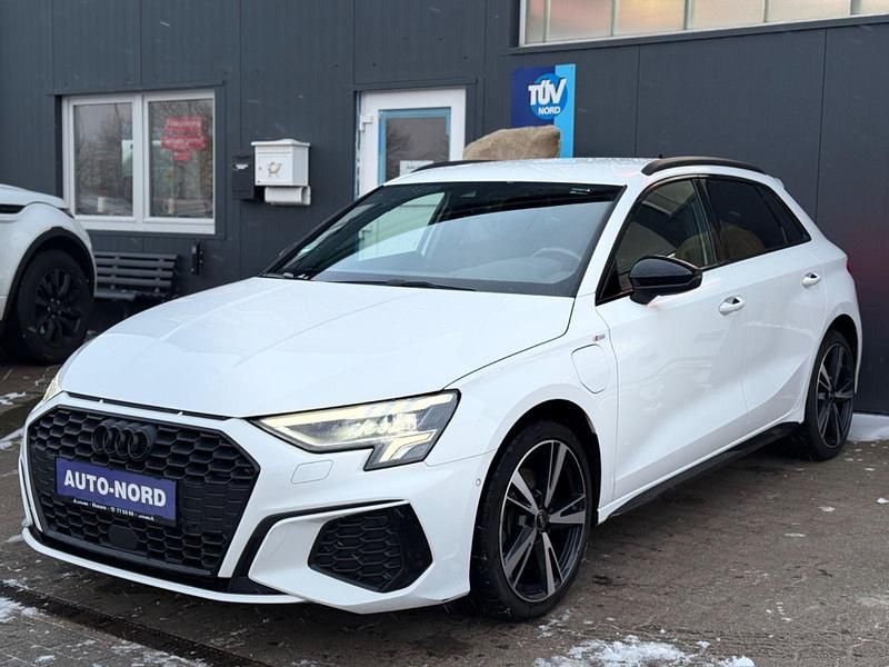 Gebraucht Audi A3 S-Line 150 PS (110 kW) 2022 Weiß Limousine