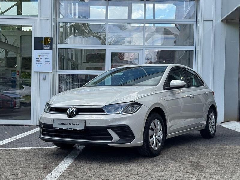 Grau Gebraucht 2022 VW Polo Life Limousine | 11.990 € (Guter Preis) - Bild 1/4