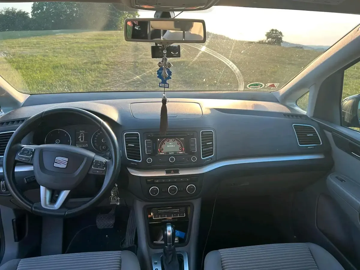 Gebraucht Seat Alhambra 140 PS (102 kW) 2015 Schwarz Van / Kleinbus