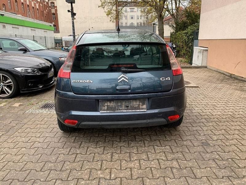 Gebraucht Citroën C4 88 PS (64 kW) 2010 Blau Coupé