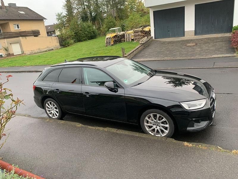 Gebraucht Audi A4 190 PS (139 kW) 2020 Schwarz Kombi