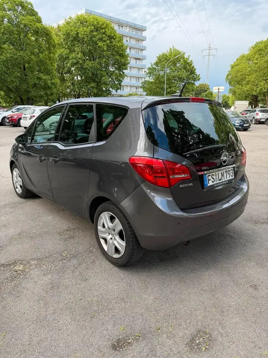 Używany Opel Meriva 120 KM (88 kW) 2012 Szary Minivan