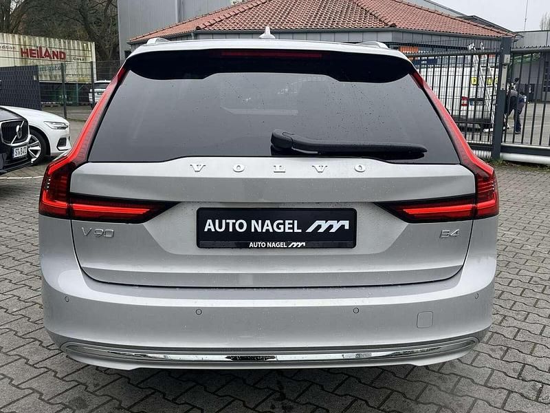 Gebraucht Volvo V90 Plus 197 PS (144 kW) 2024 Silver dawn / metallic Kombi