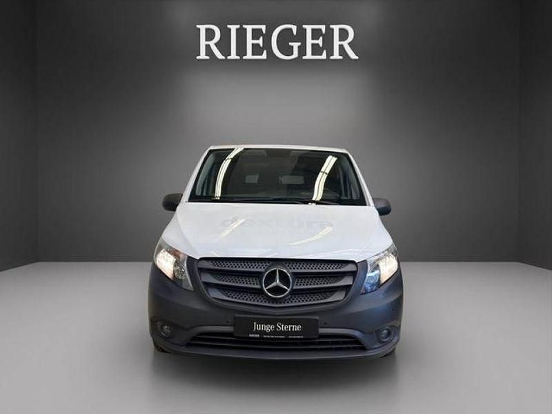Gebraucht Mercedes Vito 163 PS (119 kW) 2020 Arktikweiß Van