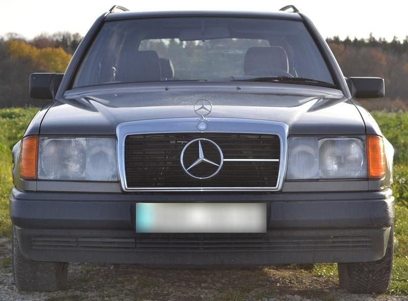 Second-hand Mercedes 230 1989 Gri Break