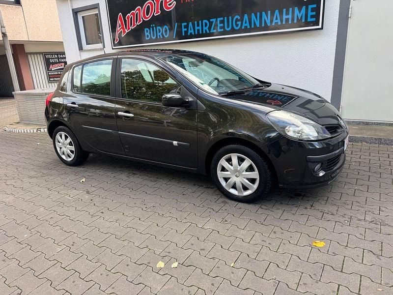 Gebraucht 2006 Renault Clio III Dynamique Limousine | 2.199 € (Fairer Preis) - Bild 1/4