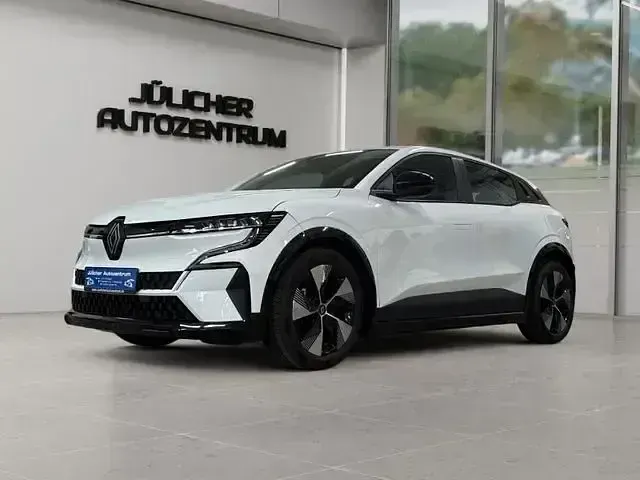Occasion Renault Megane E-Tech Iconic 160 kW (218 ch) 2024 Blanc Berline
