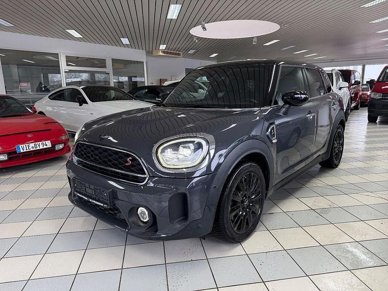 Grau Gebraucht 2020 Mini John Cooper Works Countryman SUV | 20.409 € (Superpreis) - Bild 1/4