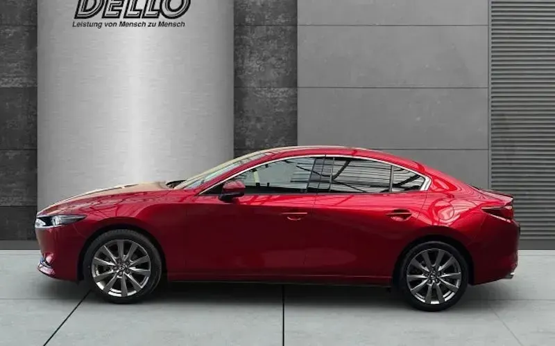 Neu Mazda 3 Exclusive-Line 140 PS (102 kW) 2026 Magmarot metallic Limousine