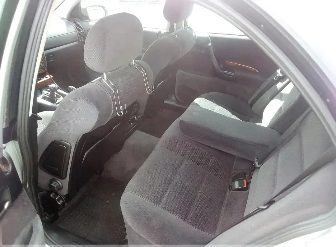 Second-hand Opel Omega 136 CP (100 kW) 1998 Argintiu Berlinǎ