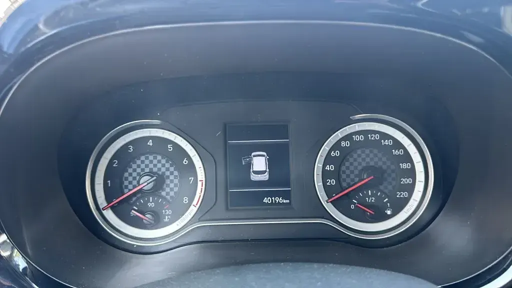 Gebraucht Hyundai i10 Trend 67 PS (49 kW) 2021 Schwarz Kleinwagen