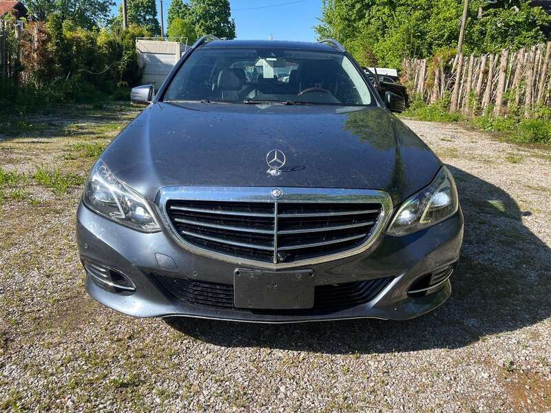 Tenoritgrau metalliclack Gebraucht 2014 Mercedes E350 Kombi | 17.450 € (Superpreis) - Bild 1/4