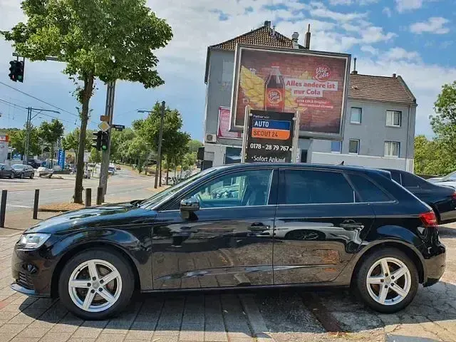 Gebraucht Audi A3 Sport 116 PS (85 kW) 2019 Schwarz Limousine