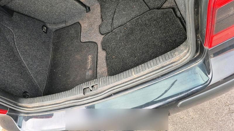 Gebraucht VW Golf III 105 PS (77 kW) 1998 Schwarz Limousine