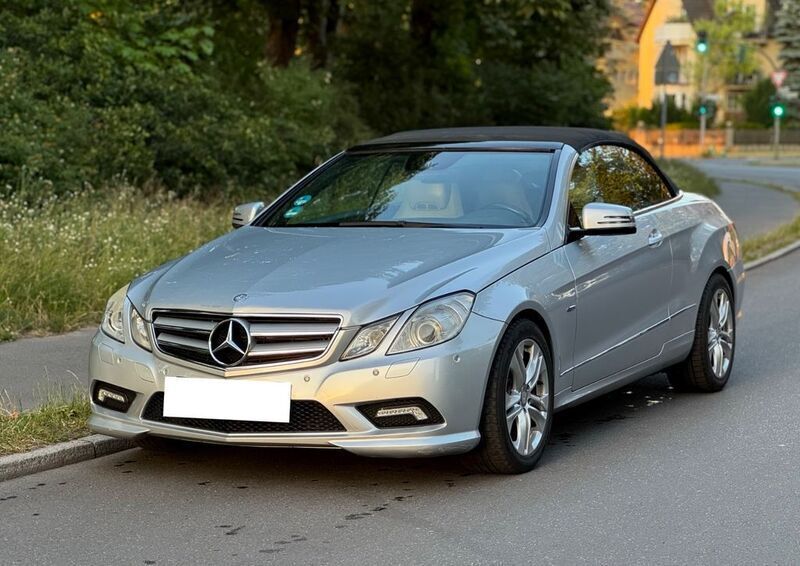 Silber Gebraucht 2010 Mercedes E350 Avantgarde Cabrio | 9.950 € (Superpreis) - Bild 1/4