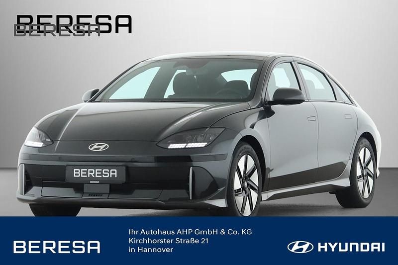 Grau Neu 2025 Hyundai Ioniq 6 Dynamiq Limousine | 33.880 € (Fairer Preis) - Bild 1/4