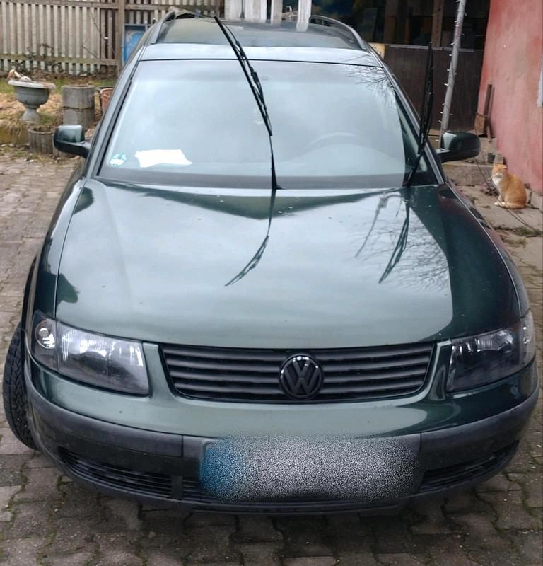 Gebraucht VW Passat 150 PS (110 kW) 1998 Grün Kombi