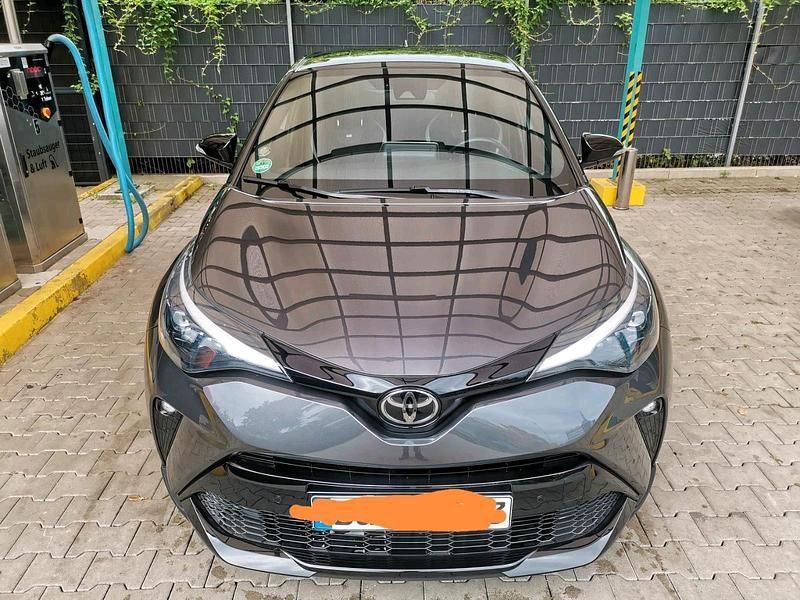 Grau Gebraucht 2023 Toyota C-HR Sport SUV | 29.900 € (Fairer Preis) - Bild 1/4