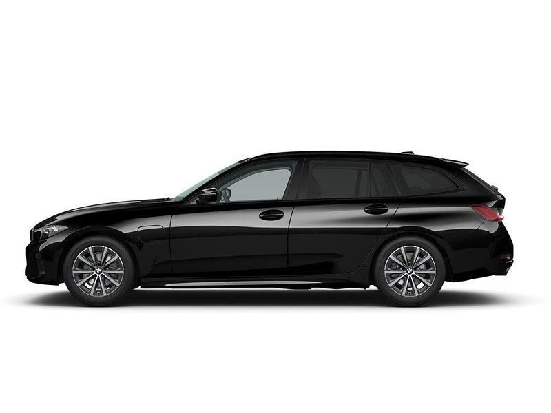 Gebraucht BMW 320e Shadowline 163 PS (119 kW) 2022 Schwarz Kombi