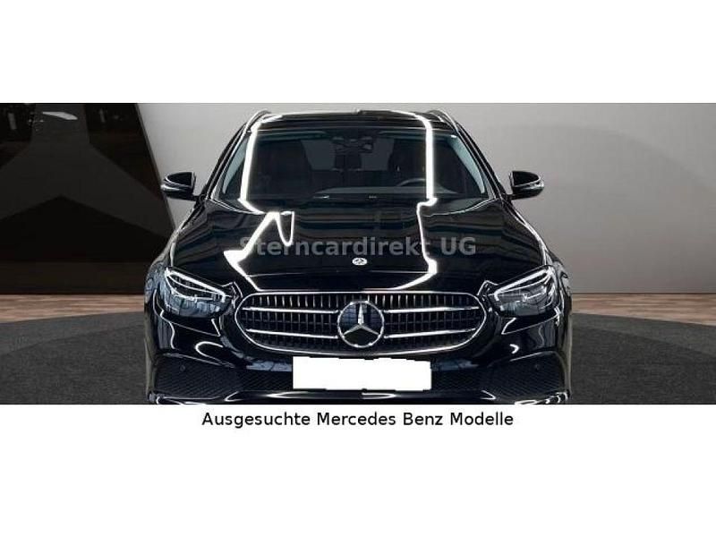 Gebraucht Mercedes E300 Avantgarde 320 PS (235 kW) 2021 Nachtschwarz hochglanz Kombi