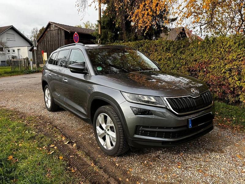 Grau Gebraucht 2019 Skoda Kodiaq Soleil SUV | 26.800 € (Superpreis) - Bild 1/4