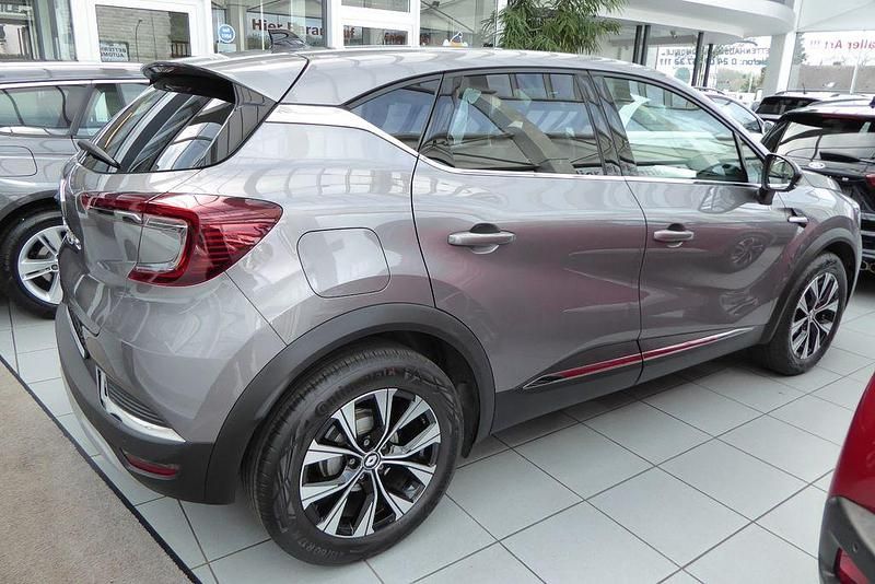 Gebraucht Renault Captur Techno 140 PS (102 kW) 2023 Grau SUV