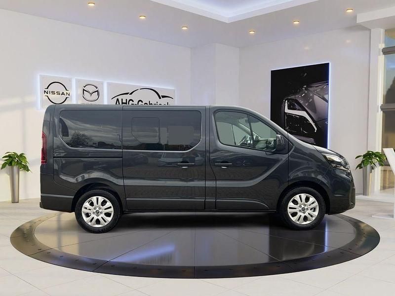 Neu Nissan Primastar Tekna 170 PS (125 kW) 2025 Grau Van / Kleinbus