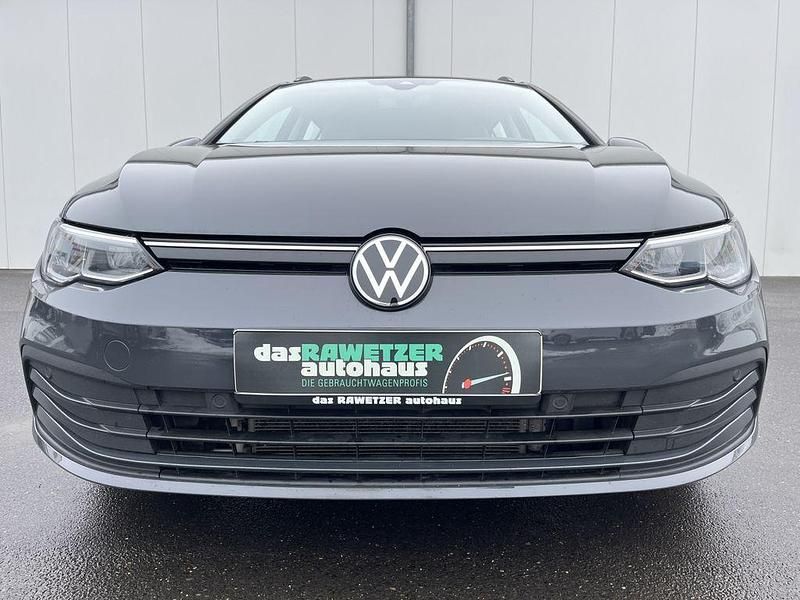 Gebraucht VW Golf VII Life 150 PS (110 kW) 2021 Grau Kleinwagen