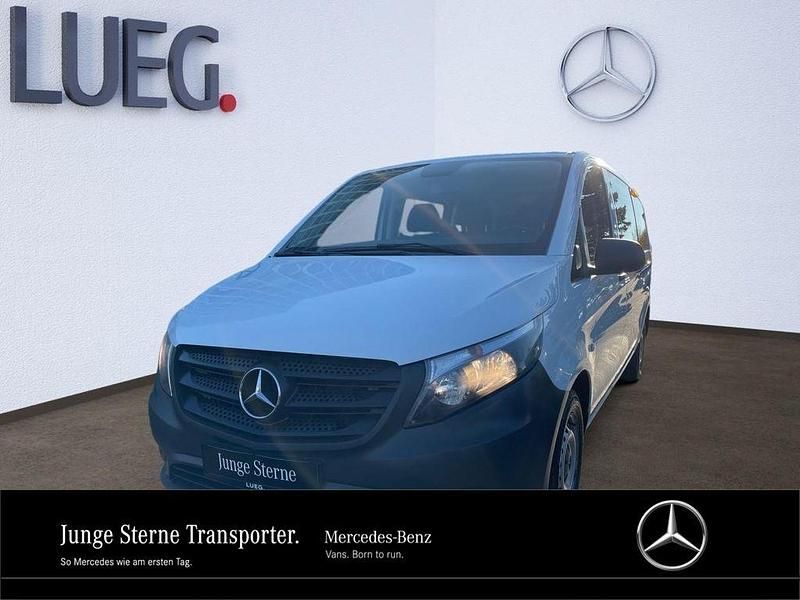 Arktikweiß Gebraucht 2020 Mercedes Vito Van | 25.785 € - Bild 1/4
