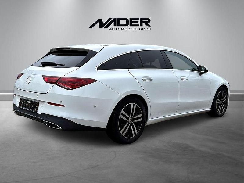 Gebraucht Mercedes CLA180 116 PS (85 kW) 2021 Weiß Limousine