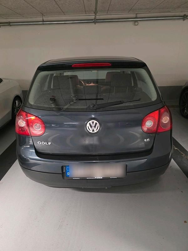 Blau Gebraucht 2005 VW Golf V Kleinwagen | 2.200 € (Fairer Preis) - Bild 1/4