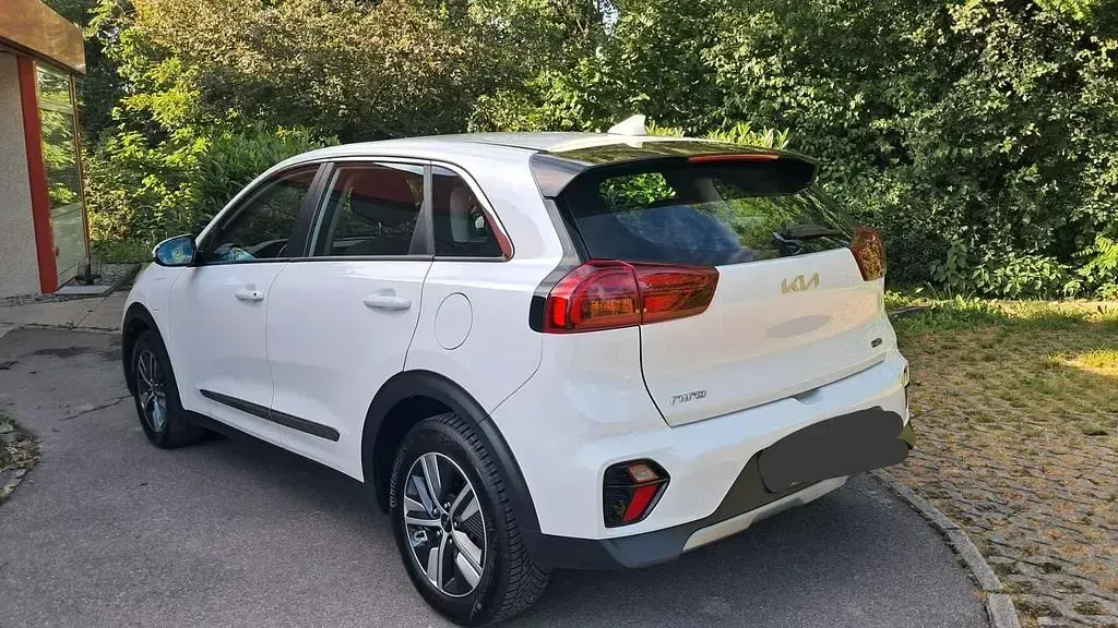 Gebraucht Kia Niro Edition 7 141 PS (103 kW) 2022 Weiß SUV
