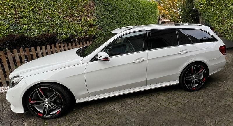 Gebraucht Mercedes E350 351 PS (258 kW) 2014 Weiß Kombi