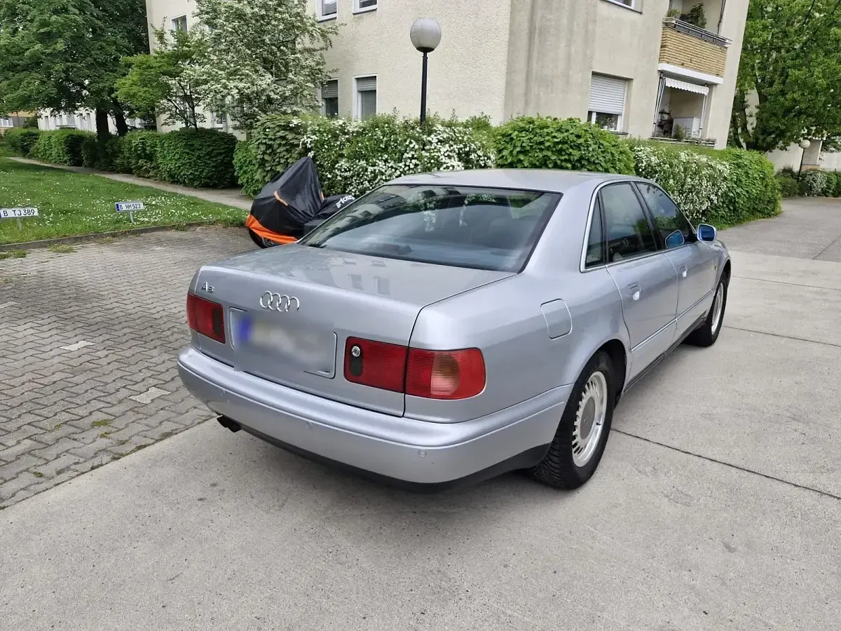 Occasion Audi A8 193 ch (141 kW) 1998 Argent Berline