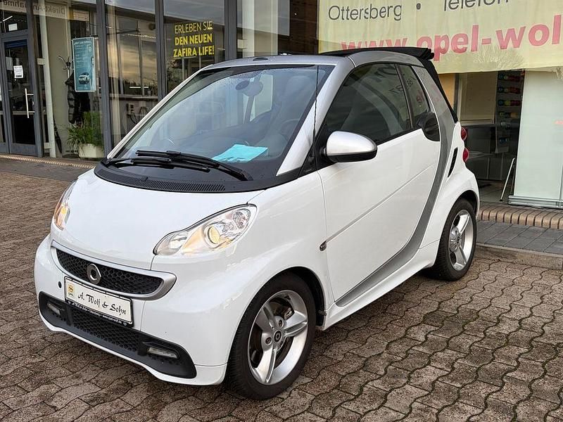 Silber Gebraucht 2013 Smart ForTwo Cabrio Cabrio | 6.790 € (Fairer Preis) - Bild 1/4