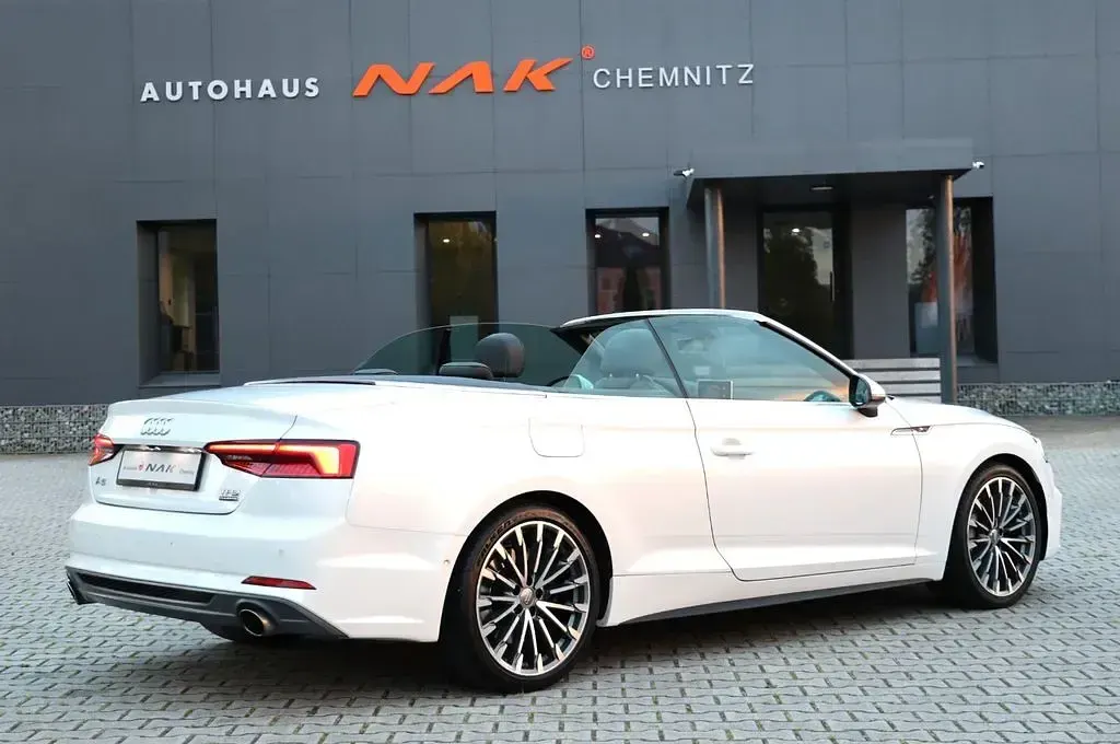 Usata Audi A5 Cabriolet S-line plus 252 CV (185 kW) 2017 Bianco Cabrio