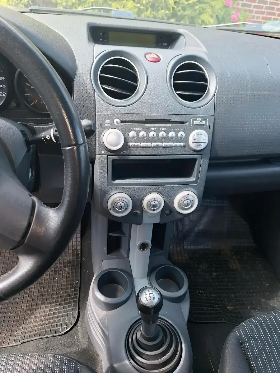 Gebraucht Mitsubishi Colt 95 PS (69 kW) 2008 Silber Limousine
