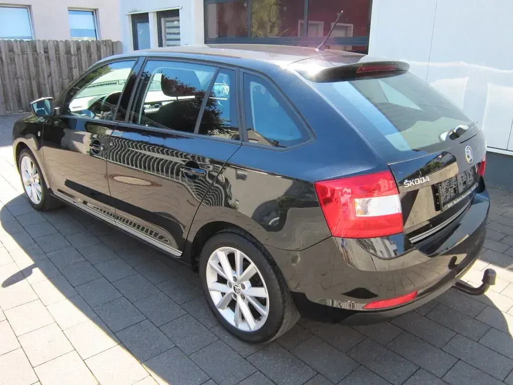 Gebraucht Skoda Rapid Ambition 86 PS (63 kW) 2014 Schwarz Kleinwagen