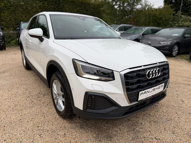 Ibisweiss Gebraucht 2022 Audi Q2 SUV | 24.499 € (Guter Preis) - Bild 1/4