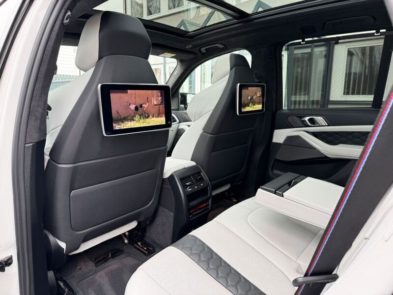 Weiß Gebraucht 2022 BMW X5 M Competition Edition SUV | 89.950 € (Fairer Preis) - Bild 1/4