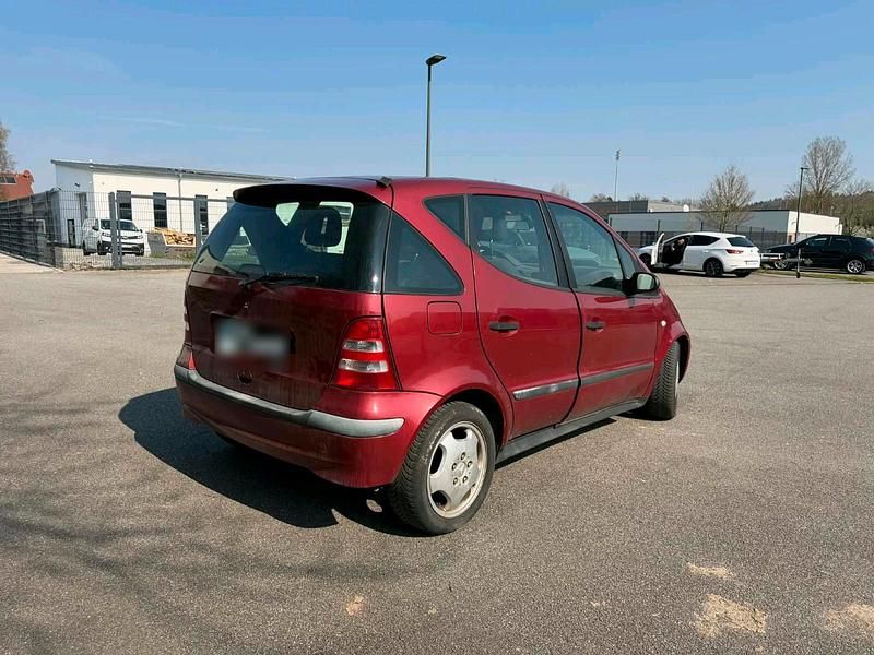 Gebraucht Mercedes A170 95 PS (69 kW) 2004 Rot Kleinwagen