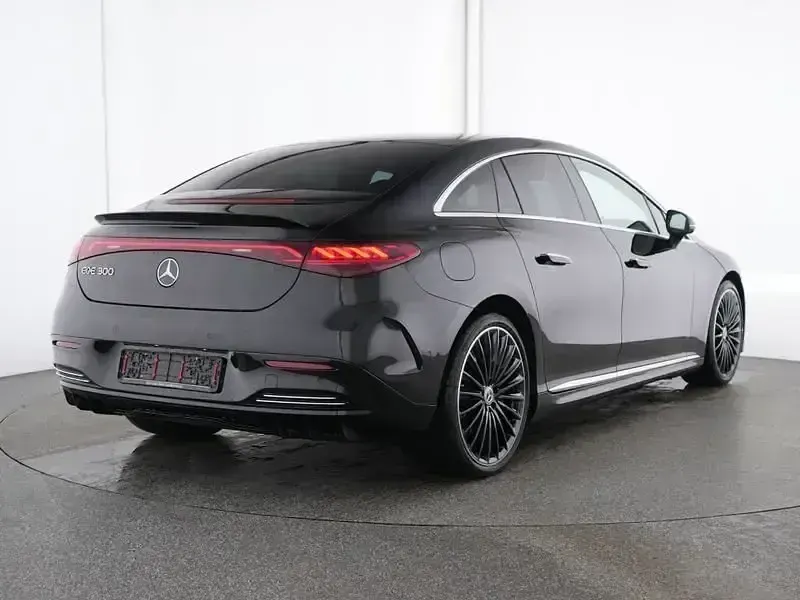 Gebraucht Mercedes EQE300 AMG 180 kW (245 PS) 2025 Schwarz Limousine