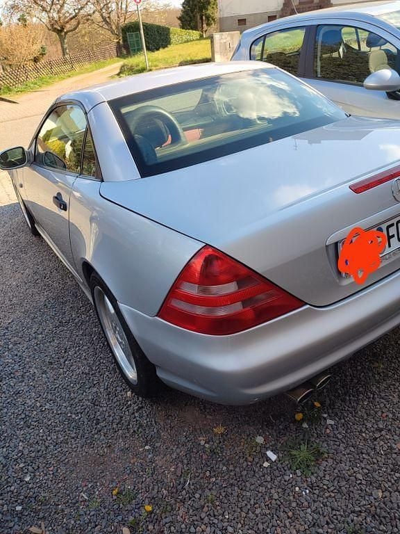 Gebraucht Mercedes SLK230 193 PS (141 kW) 1999 Silber Cabrio