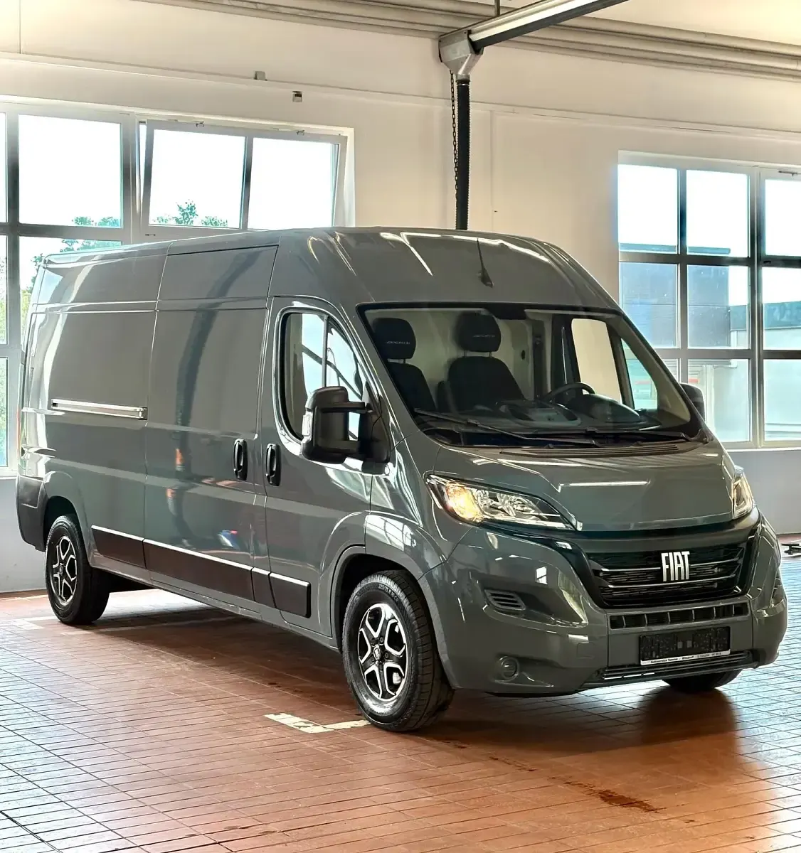 Gebraucht Fiat Ducato 140 PS (102 kW) 2022 Grau Van