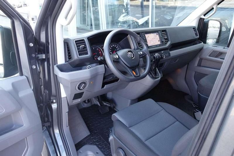 Gebraucht VW Crafter 177 PS (130 kW) 2019 Indiumgrau Van