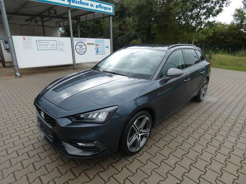 Grau Gebraucht 2021 Seat Leon FR Limousine | 16.290 € (Guter Preis) - Bild 1/4