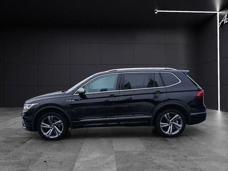 Gebraucht VW Tiguan Allspace R-line 200 PS (147 kW) 2022 Deep black perleffekt SUV